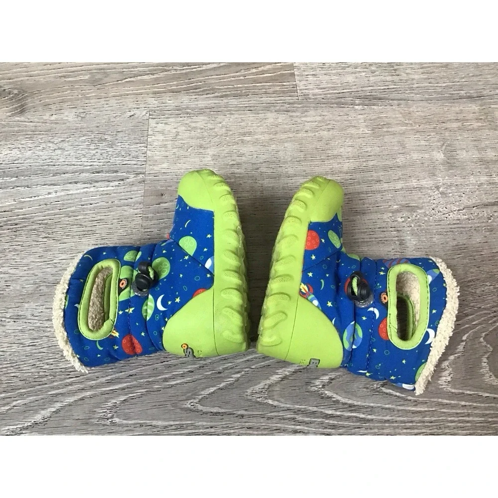 BOGS B-moc Baby Size 6 Winter Boots Blue Multi Space Snow Boots Infant Pull On